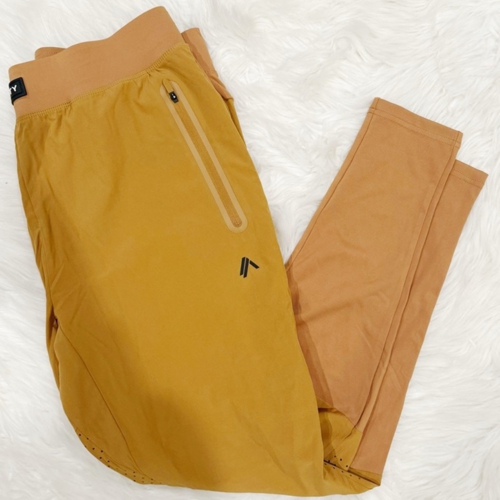 Alphalete Infinity Tech Performance Joggers BNWT Large